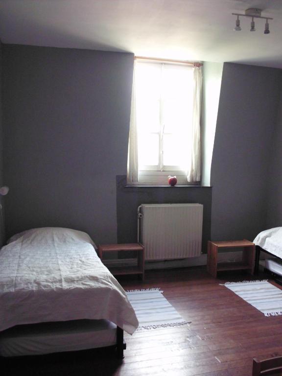 Chateau De La Motte Yvoir Room photo